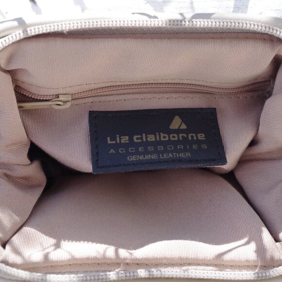 Beautiful Little Liz Claibarne Purse - Picture 4 of 6